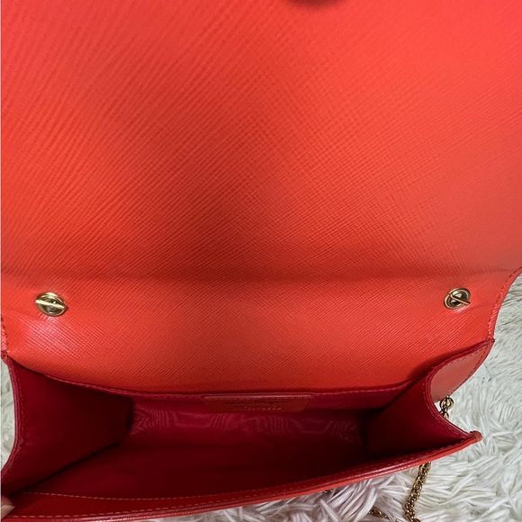 Authentic Salvatore Ferragamo Vara Ginny Leather Crossbody Bag in RED - Picture 5 of 7